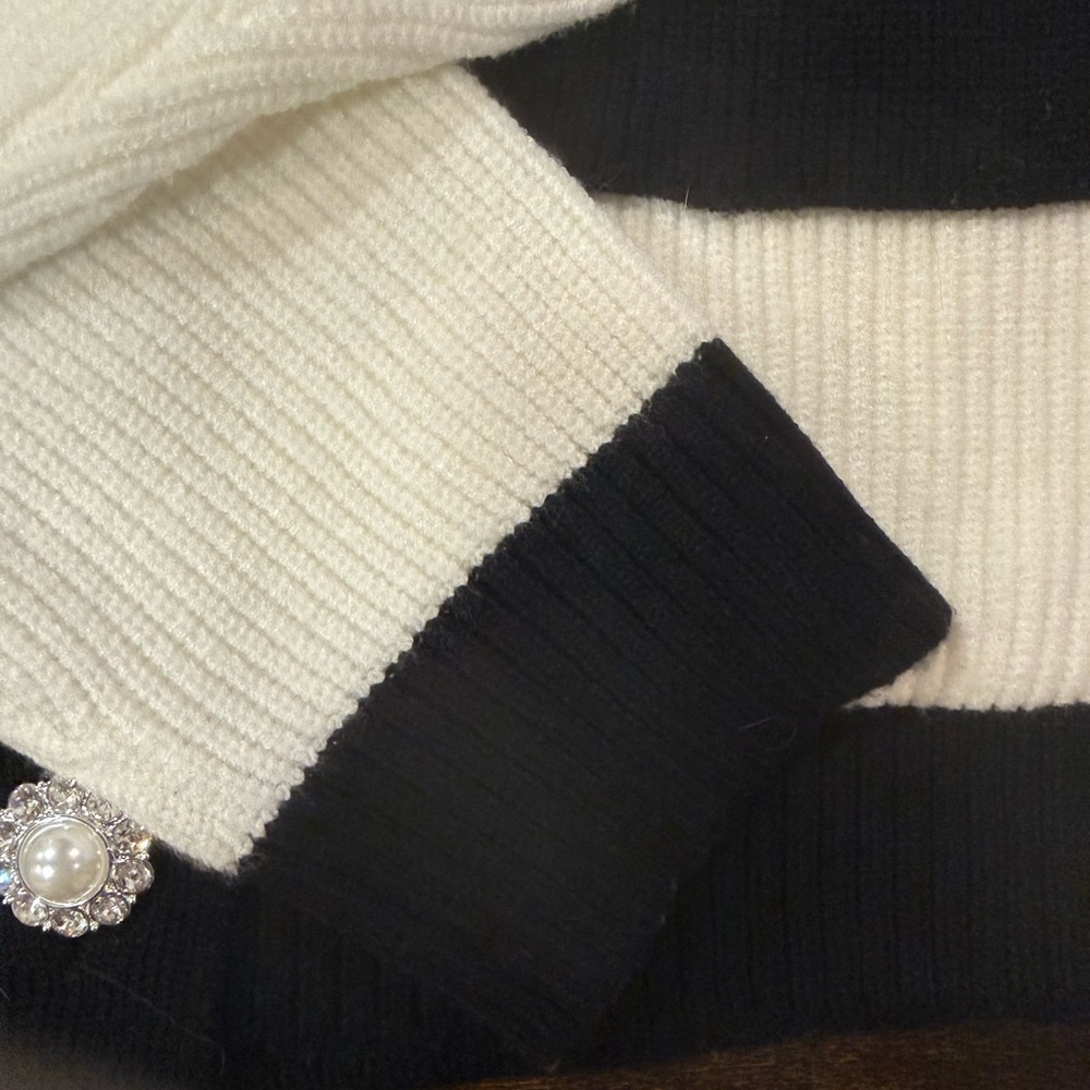 NWT Laundry by Shelli Segal Contrast Trim Pearl Button Cardigan Sweater Large - Picture 8 of 8